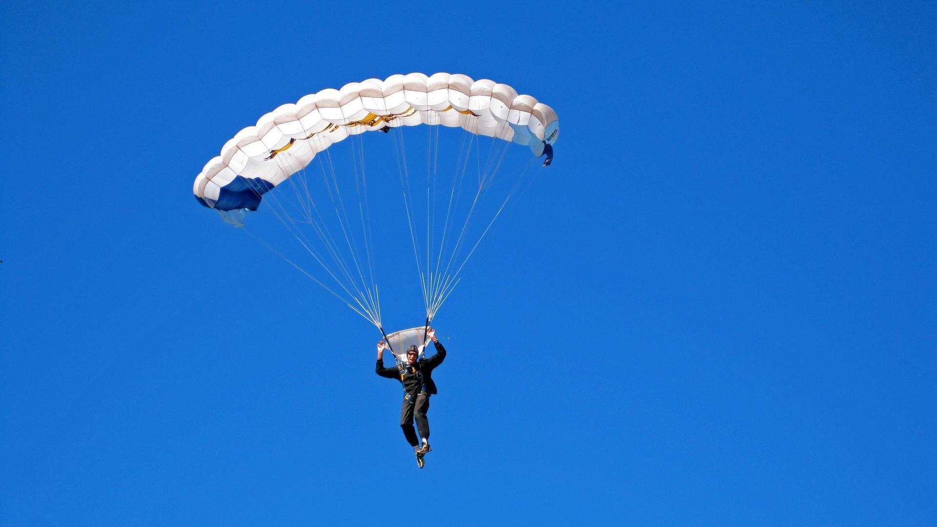 体育赛事直播：德约科维奇逆转取胜 第24座大满贯奖杯近在咫尺